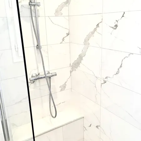 Casa de Férias Laboucherietrouville Maison 200m2 5 Hypercentre 13 Personnes Avec Bebes
